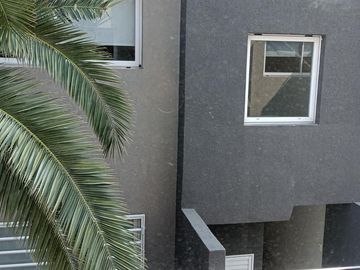 DEPARTAMENTO 2 AMB AL FRENTE CON BALCON 1ER PISO A ESTRENAR