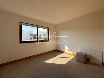 Casa en venta 5 dormitorios Condomimio Los Bosques