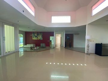 Quinta En Venta En Fracc. Dorantes
