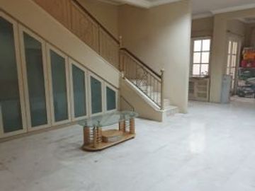 Disewakan rumah HOOK Regency21 surabaya timur SELANGKAH DARI MERR NEGO