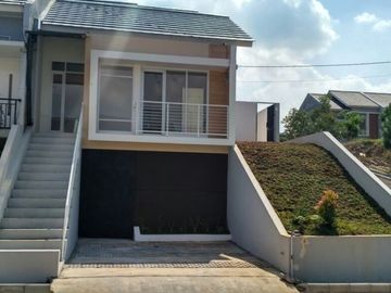 Rumah elit dkt Tol Soroja ciwidey Bandung selatan Free Kolam renang