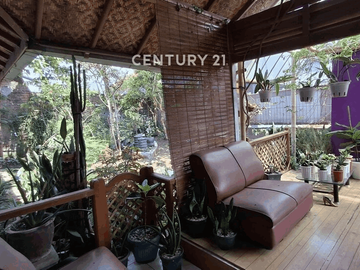 Rumah Pavillion 2 Lantai Shm Di Jl Kolonel Masturi Bandung Barat