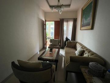 RUMAH LUAS STRATEGIS SEMIFURNISH DKT JL RAYA TOL PESANGRAHAN JAKARTA