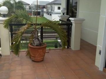 Semi Furnished Elegant House with 5 Bedroom For Sale in Ange