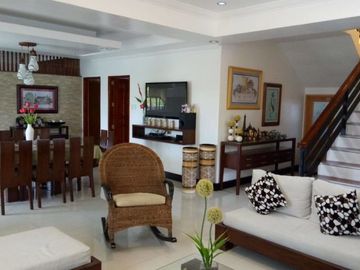 Semi Furnished Elegant House with 5 Bedroom For Sale in Ange