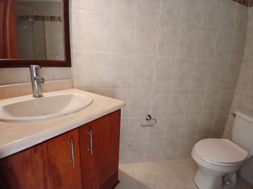apartamento en arriendo en laureles. Cod A515663