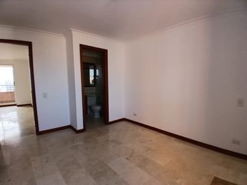 apartamento en arriendo en laureles. Cod A515663