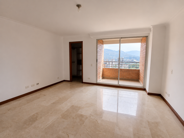 apartamento en arriendo en laureles. Cod A515663