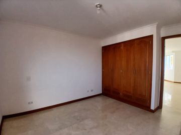apartamento en arriendo en laureles. Cod A515663