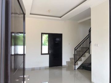 Cluster 2Lt STRATEGIS Jl Lbr FREE BIAYA2 dkt Tol Stasiun Bekasi KPR dibantu