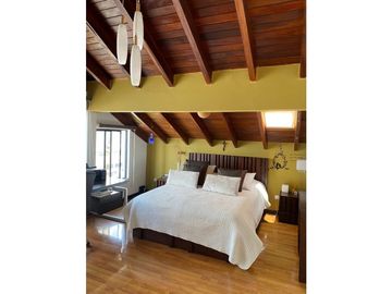 Casa de venta, 5 dormitorios, sector La Guanguiltagua