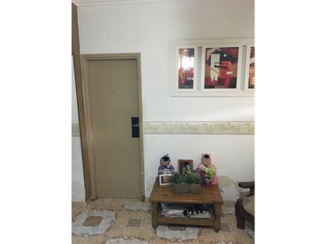 Azurduy 3486, entre Olivieri y Lavallol, Isidro Casanova