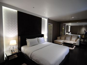 1 Bedroom Condo for sale at The Shine Condominium