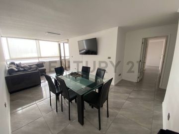 Se vende hermoso y amplio departamento  sector sur vista al mar