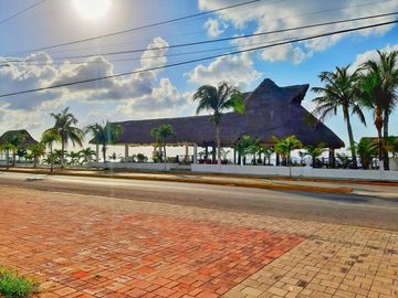 FRENTE AL MAR, VILLA TOPACIO #33