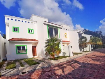 FRENTE AL MAR, VILLA TOPACIO #33