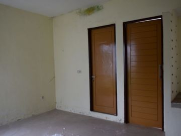 House in residential complex sandik Gunung Sari