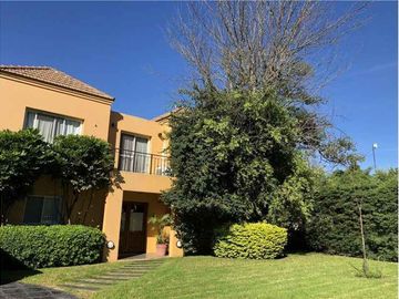 Casa en venta en El Aromo