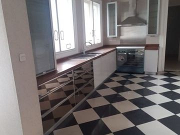 Disewakan Rumah Pondok Indah