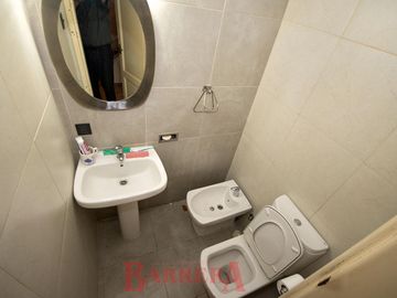Av. De los Incas al 3800, Casa 280 m2 cubiertos sobre lote 199 m2 Refaccionada, faltan detalles
