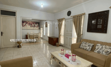 Rumah SHM 2 Lantai Strategis Di Kota Baru Parahyangan Bandung