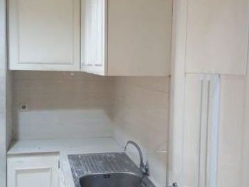 DISEWAKAN RUANG USAHA STRATEGIS At SENOPATI Ry , IDR. 2,5 M/thn
