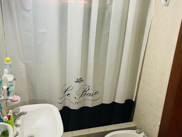 Venta de hermoso PH tipo casa en Jauregui Lujan