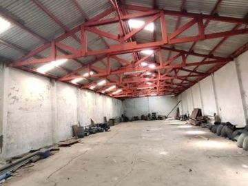 Rumah dan Gudang di Raya Kenjeran, Strategis, Hadap Selatan