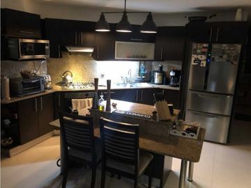 VENDO APARTAMENTO PH ALTAMIRA GARDENS CON TERRAZA 3 REC