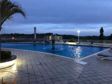 VENDO APARTAMENTO PH ALTAMIRA GARDENS CON TERRAZA 3 REC