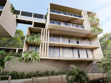 Penthouse cerca de la playa, terraza común con vista al mar, alberca.