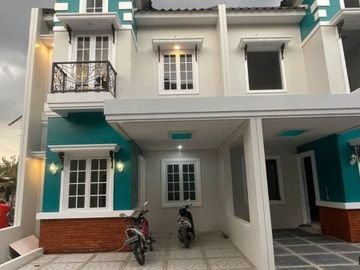 Rumah 2 lantai strategis di tanah baru Beji,siap huni