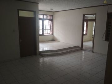 Rumah diKomplek Margahayu Raya Kota Bandung | ALIRIZA