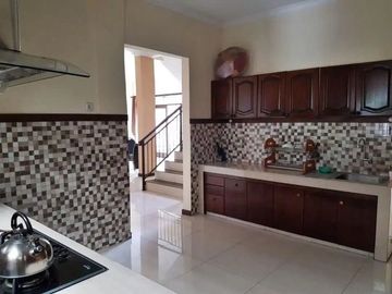 Rumah Nyaman di Arcamanik Dekat Antapani & Cisaranten