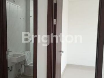 Dijual rumah GRAHA NATURA SURABAYA BARAT MEWAH MINIMALIS