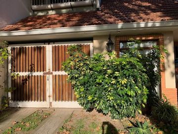 Casa PH en venta en Barrio Parque