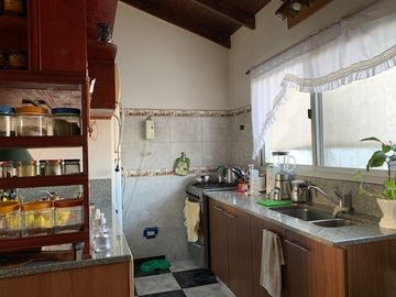 Casa PH en venta en Barrio Parque