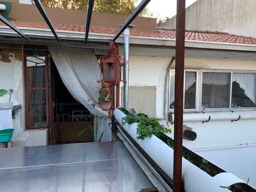 Casa PH en venta en Barrio Parque