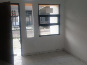 Rumah exlusive modern siap huni di ciwastra