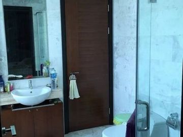 JUAL Apartemen The Peak Residence 3BR lantai 20 Furnish