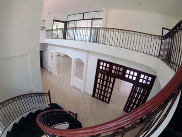 C093 - Venta Casa Mansión en Samborondón Primeros Kms - 4 dormitorios