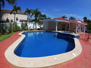 C093 - Venta Casa Mansión en Samborondón Primeros Kms - 4 dormitorios
