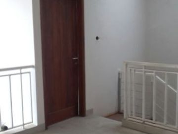 Rumah baru nyaman di cisaranten kulon dekat antapani tengah