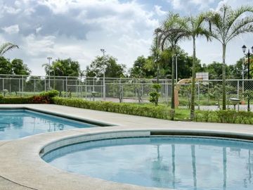 House and Lot at Metrogate Silang Estate