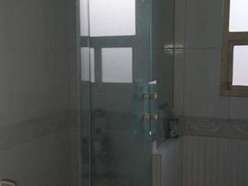 Venta casa 3 dormitorios, amplio jardín, Urbanización Exclusiva, Miravalle