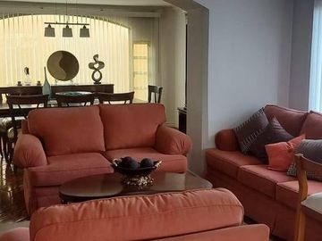 Venta casa 3 dormitorios, amplio jardín, Urbanización Exclusiva, Miravalle