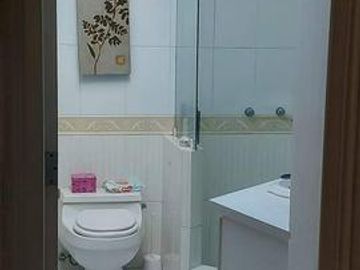 Venta casa 3 dormitorios, amplio jardín, Urbanización Exclusiva, Miravalle