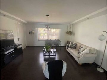 CASA CLAYTON VENTA DIVIDIDA EN 2 APARTAMENTOS