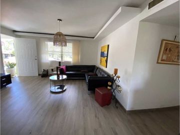 CASA CLAYTON VENTA DIVIDIDA EN 2 APARTAMENTOS
