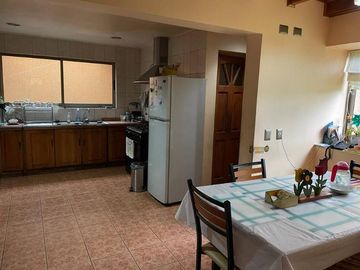 Vendo hermosa casa en sector Los Poetas